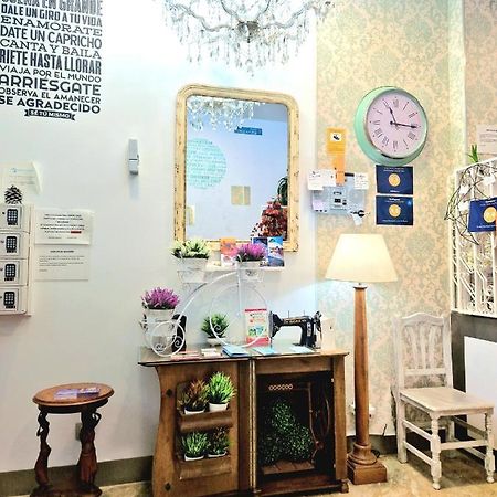Hostal Boutique Luna De Gavin 库列拉 外观 照片