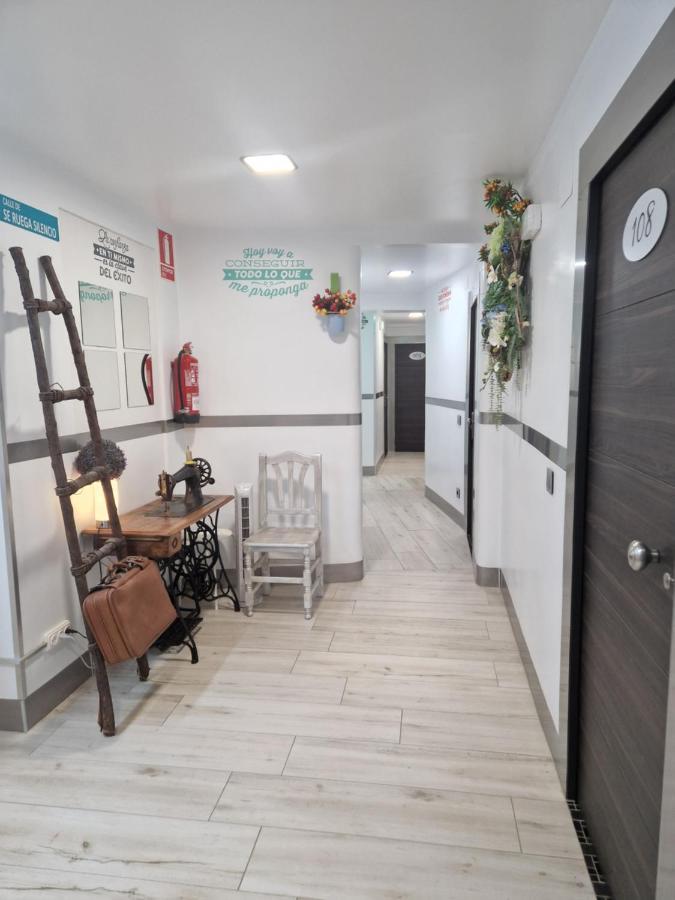 Hostal Boutique Luna De Gavin 库列拉 外观 照片