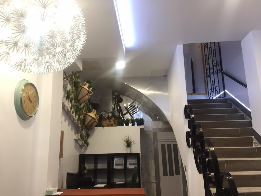 Hostal Boutique Luna De Gavin 库列拉 外观 照片