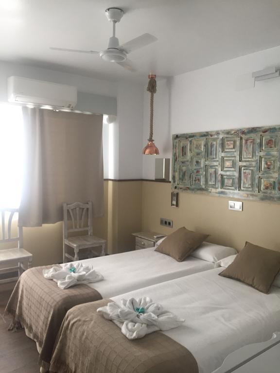 Hostal Boutique Luna De Gavin 库列拉 外观 照片