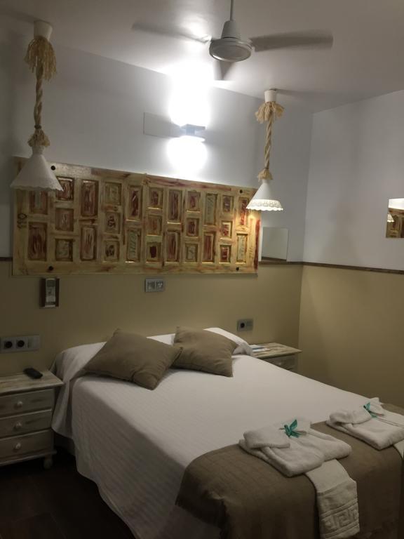 Hostal Boutique Luna De Gavin 库列拉 外观 照片