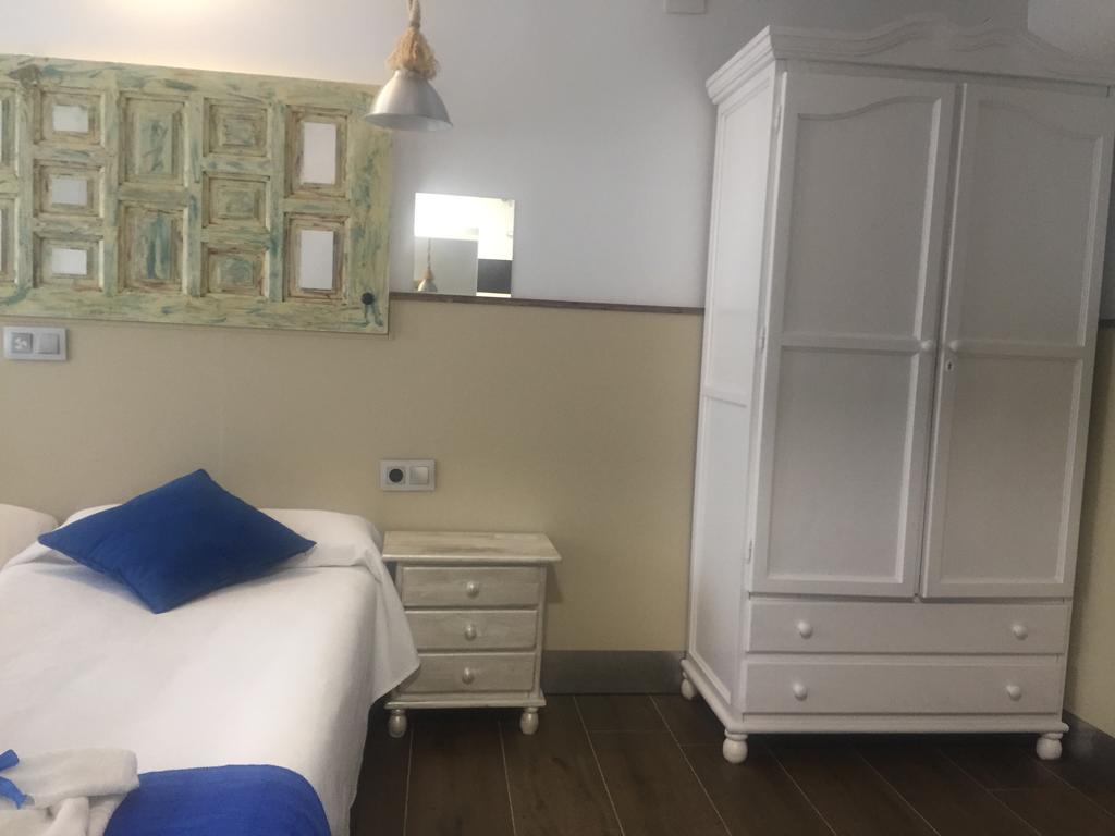 Hostal Boutique Luna De Gavin 库列拉 外观 照片