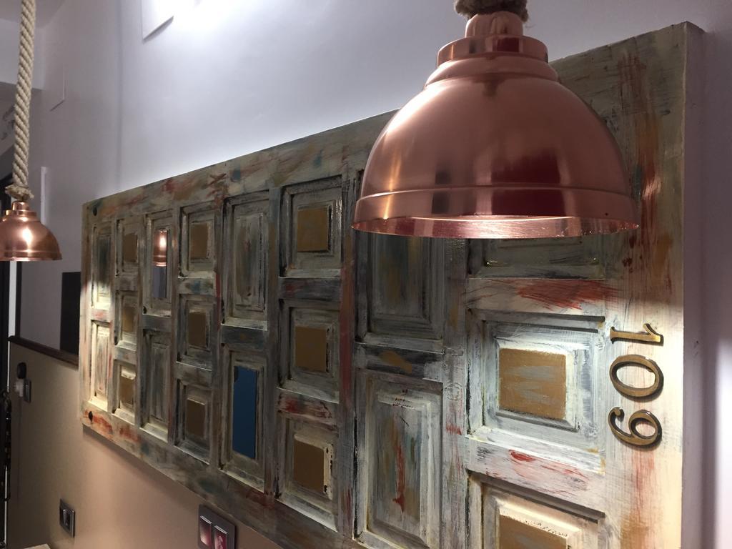 Hostal Boutique Luna De Gavin 库列拉 外观 照片