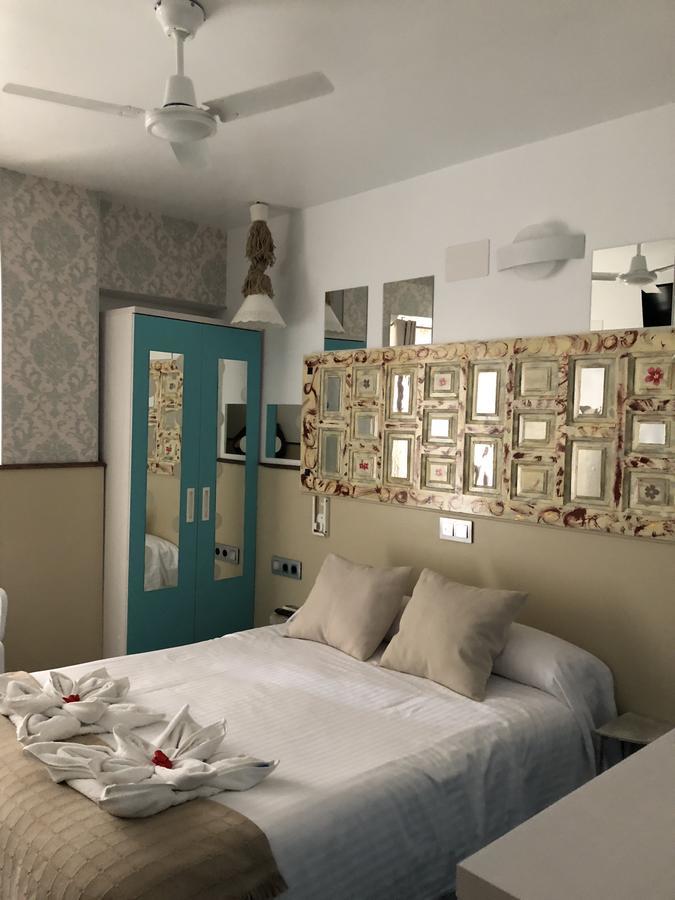 Hostal Boutique Luna De Gavin 库列拉 外观 照片