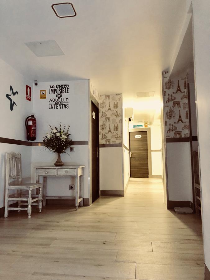 Hostal Boutique Luna De Gavin 库列拉 外观 照片
