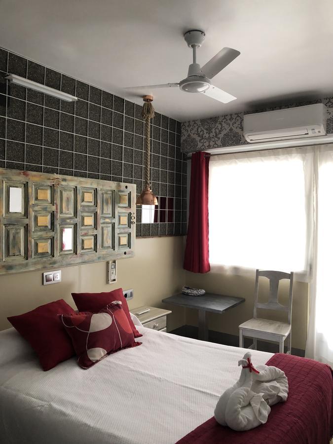 Hostal Boutique Luna De Gavin 库列拉 外观 照片
