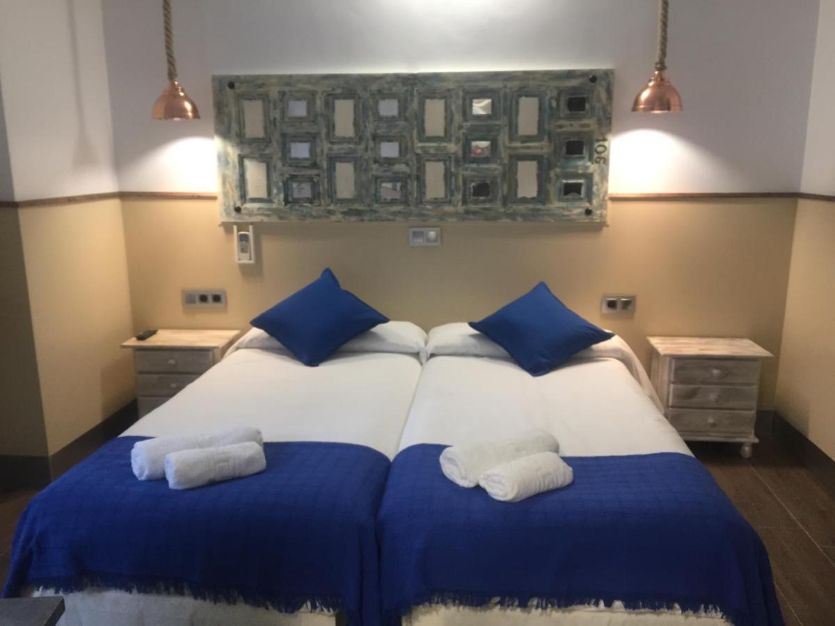 Hostal Boutique Luna De Gavin 库列拉 外观 照片